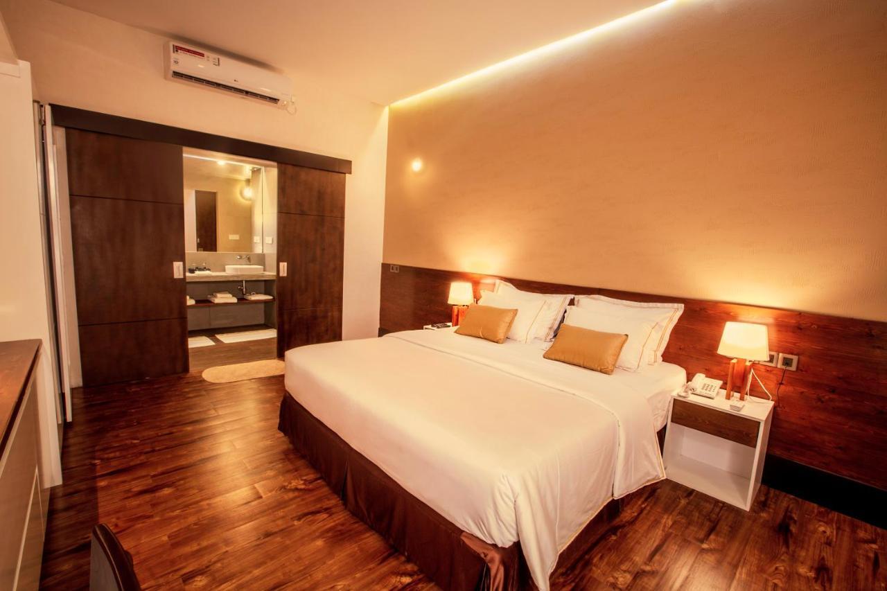 Sevana City Hotel Kandy Exteriör bild